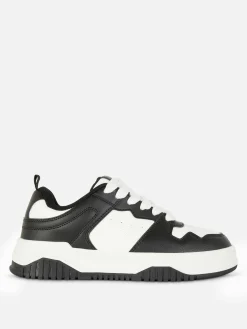 Baskets à Lacets Avec Empiècements Contrastés|Primark Clearance