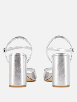 Chaussures à Talons Carrés Et Bride Incurvée Coupe Large|Primark Discount