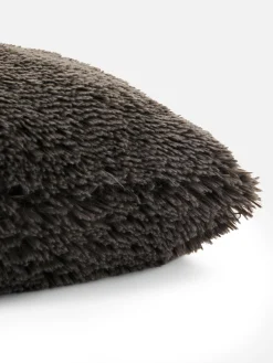 Coussin Carré En Fausse Fourrure|Primark Clearance