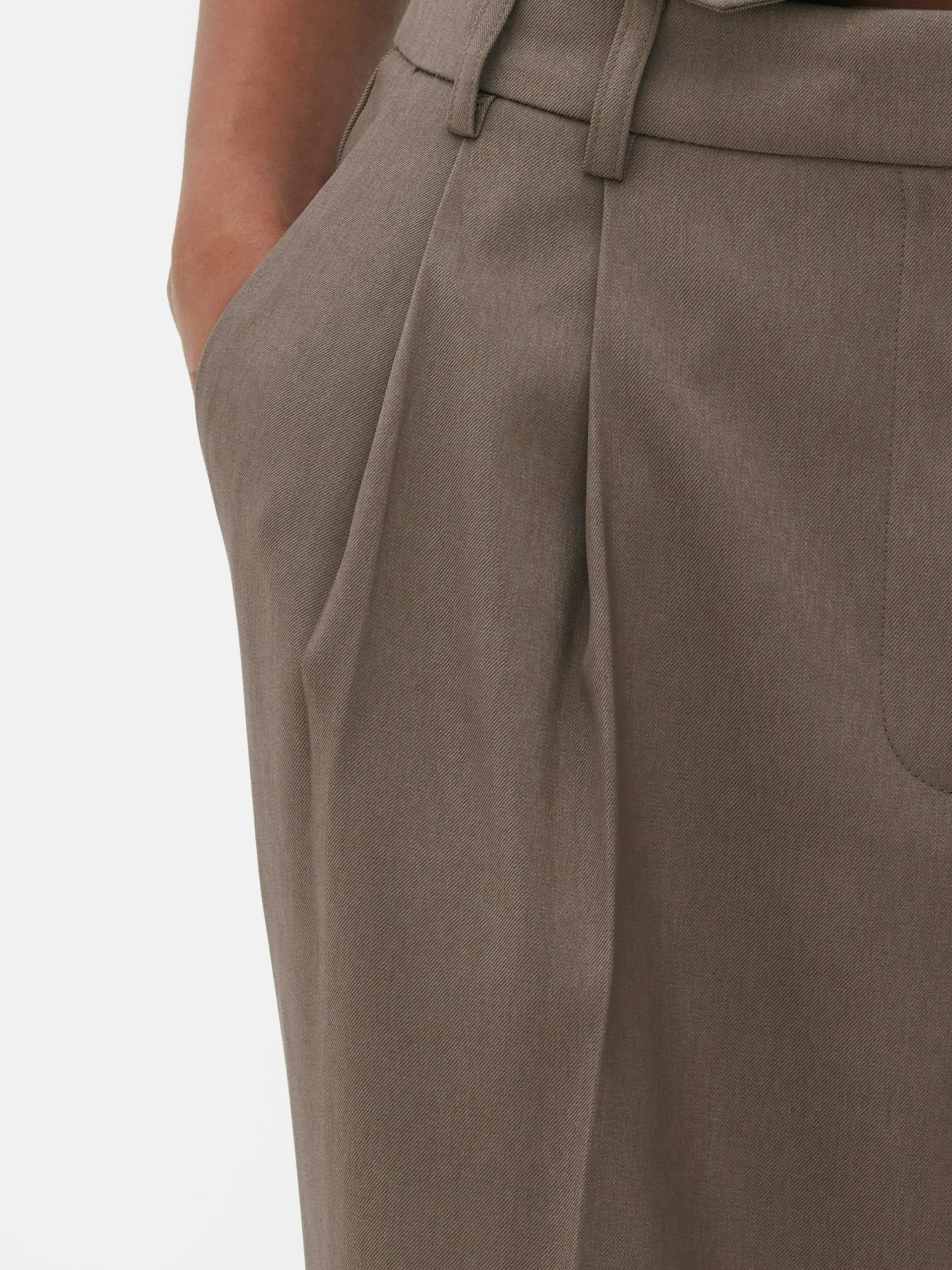 Pantalon Ajusté Plissé Sur Le Devant|Primark Discount