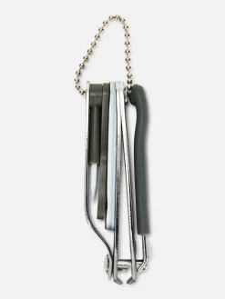 Porte-clés Avec Kit De Soin Des Ongles|Primark Clearance