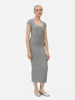 Robe Mi-longue Côtelée Et Décolletée|Primark Best