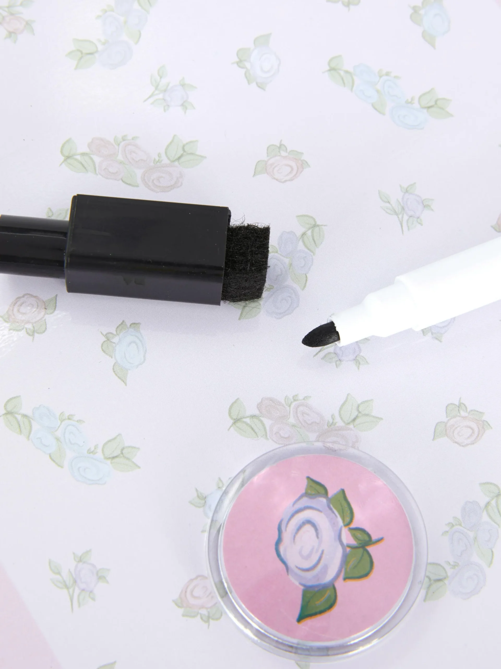 Tableau Blanc à Motif Floral|Primark Best