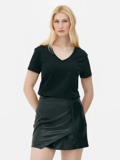 T-shirt Coupe Regular à Col En V|Primark Clearance